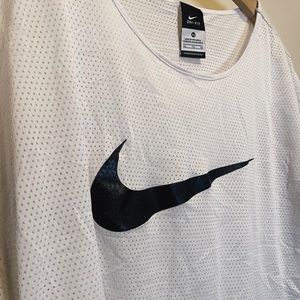 Nike Workout Tee